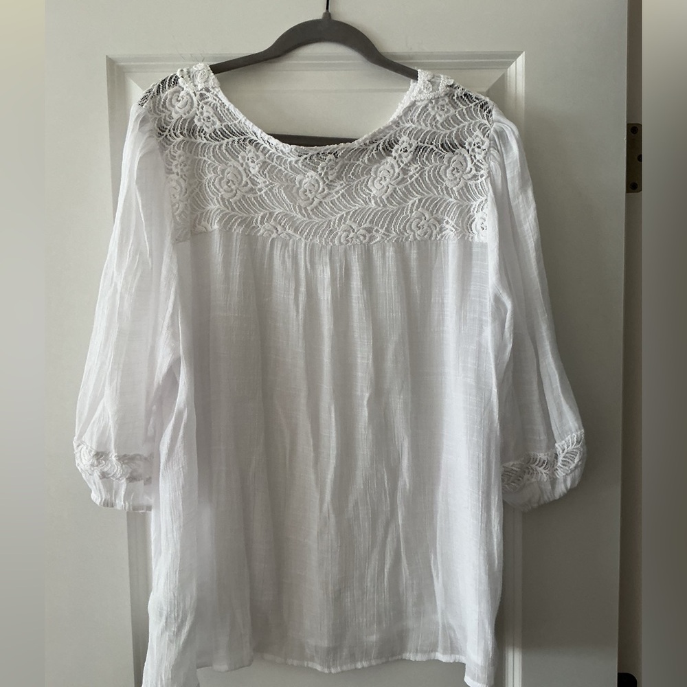 Zac & Rachel Woman Elegant White Lace/Crochet Top 2X NWOT - Picture 3 of 4